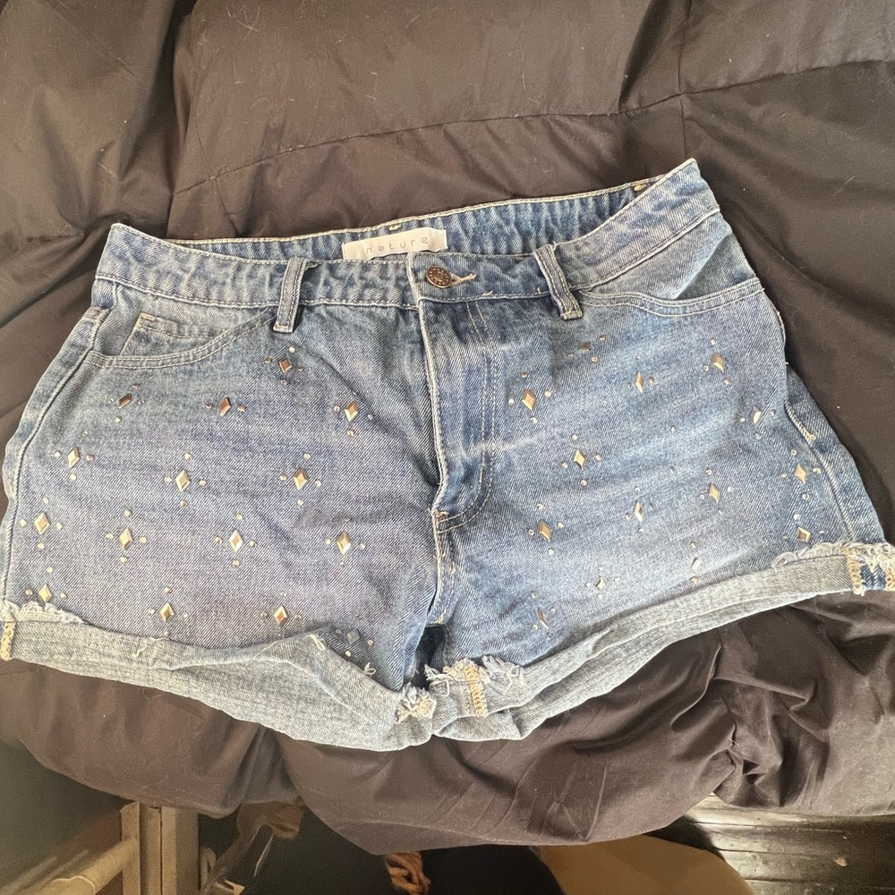 Nature studded jean shorts